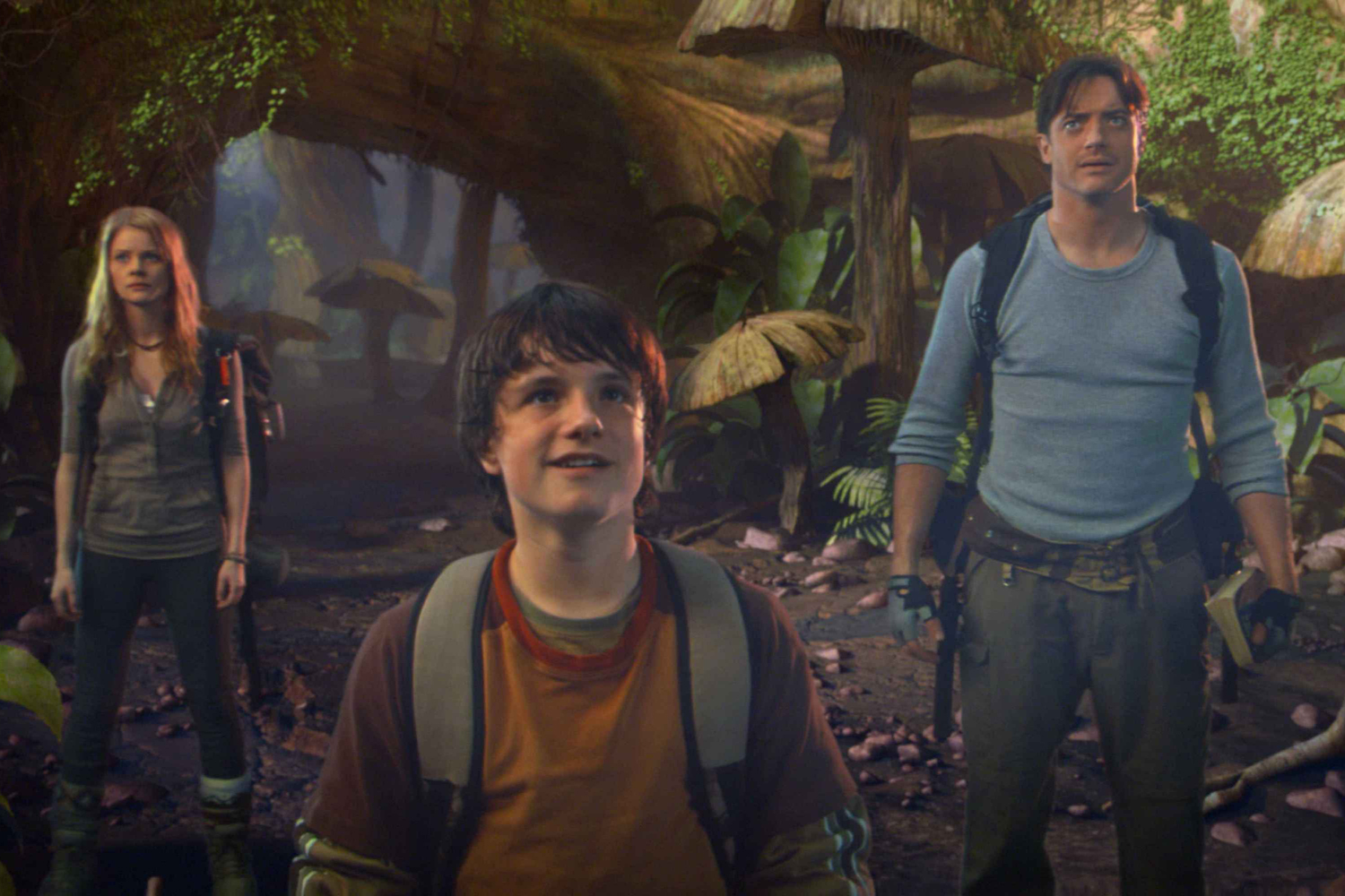 (left to right) Anita Briem stars as ÒHannahÓ, Josh Hutcherson stars as ÒSeanÓ and Brendan Fraser stars as ÒTrevorÓ in New Line CinemaÕs release of Eric BrevigÕs JOURNEY TO THE CENTER OF THE EARTH. PHOTOGRAPHS TO BE USED SOLELY FOR ADVERTISING, PROMOTION, PUBLICITY OR REVIEWS OF THIS SPECIFIC MOTION PICTURE AND TO REMAIN THE PROPERTY OF THE STUDIO. NOT FOR SALE OR REDISTRIBUTION.